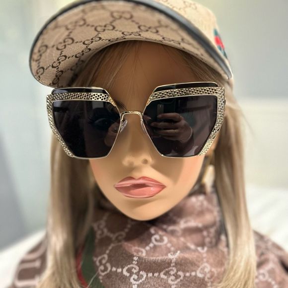 Oxydo Cat Eye Sunglasses - Picture 3 of 17